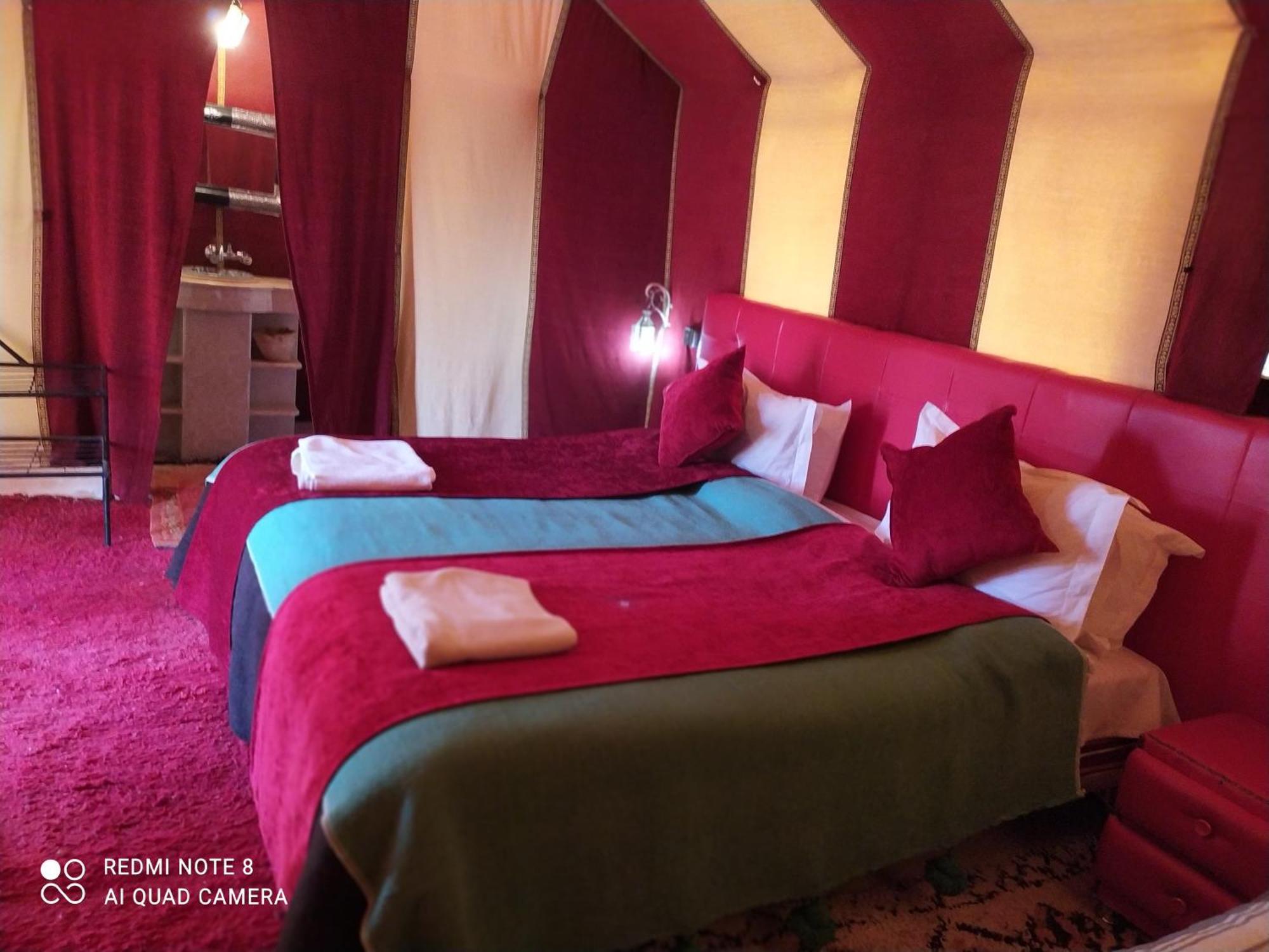 Desert Experience Glamping Merzuga Szoba fotó